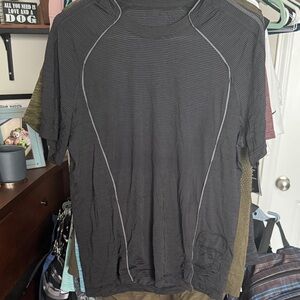 lululemon athletica Black Short Sleeve Tee